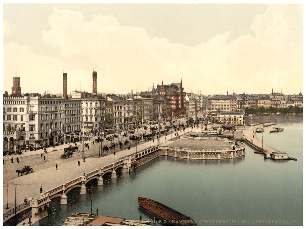 The Alster Pavillion, Jungfernsteig, Hamburg, Germany 0400-4179