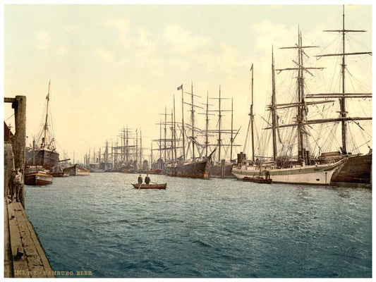 The Elbe, Hamburg, Germany 0400-4182