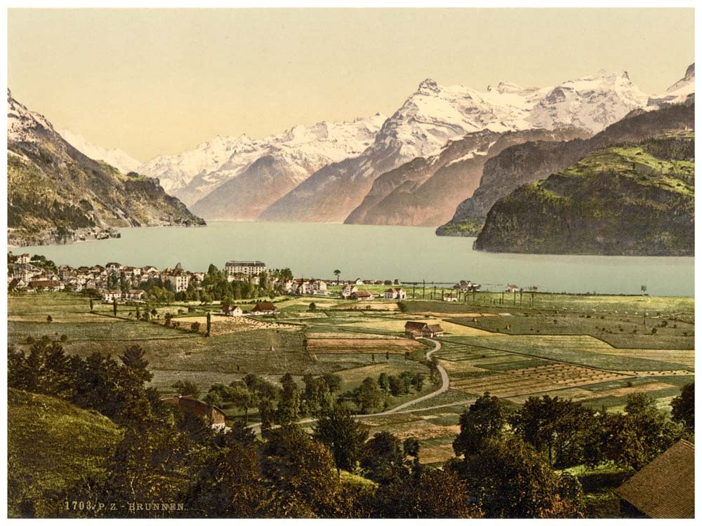 Brunnen and the Alps, Lake Lucerne, Switzerland 0400-5010