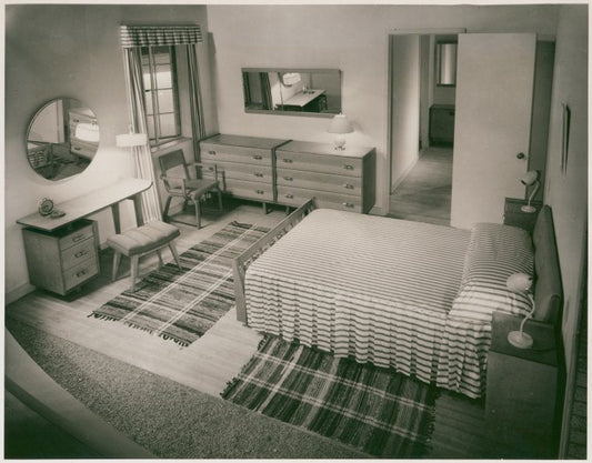"Unit for Living" - Bedroom - Room 48 (Rohde)