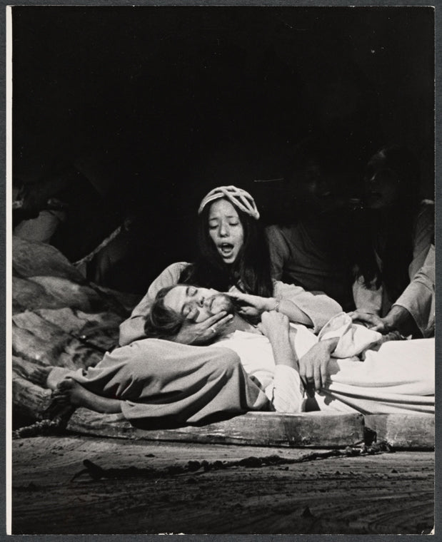 Yvonne Elliman and Jeff Fineholt in the stage production Jesus Christ Superstar