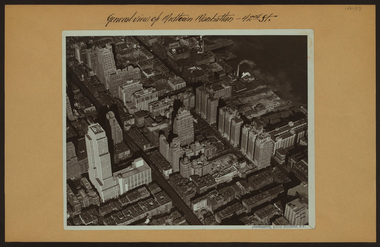 General view - Midtown Manhattan - 42nd Street - [News Building.]