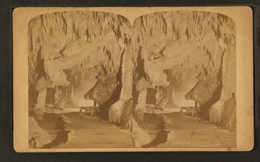 Hanging rock, Caverns of Luray.