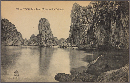 Tonkin -- Baie d'Along -- La Colonne.