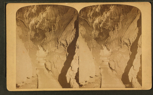 Entrance to ball-room, Caverns of Luray.