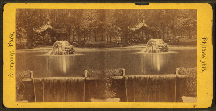 Fountain and Lake near Art Gallery.