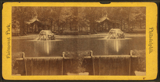 Fountain and Lake near Art Gallery.